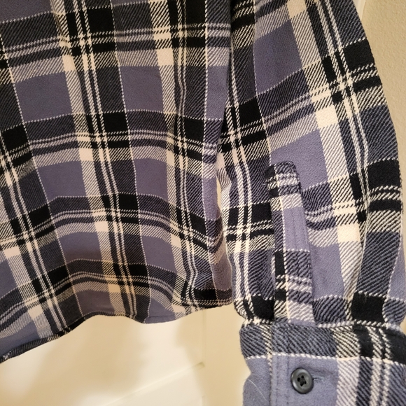 American Eagle Plaid Flannel Shirt - Picture 11 of 13